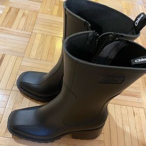 Chloe black Betty rubber rain boots